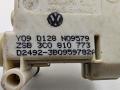 замок лючка топливного бака Volkswagen Passat B6 2009, 1.8 л., бензин, МКПП, чёрный, универсал, 3C0810773 - фото №3
