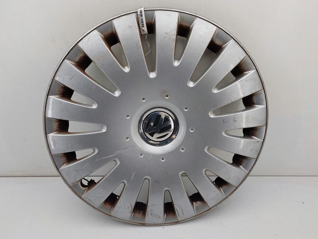 колпак колесный Volkswagen Passat B6 2007, 2.0 л., дизель, МКПП, серый, седан, 3C0601147B