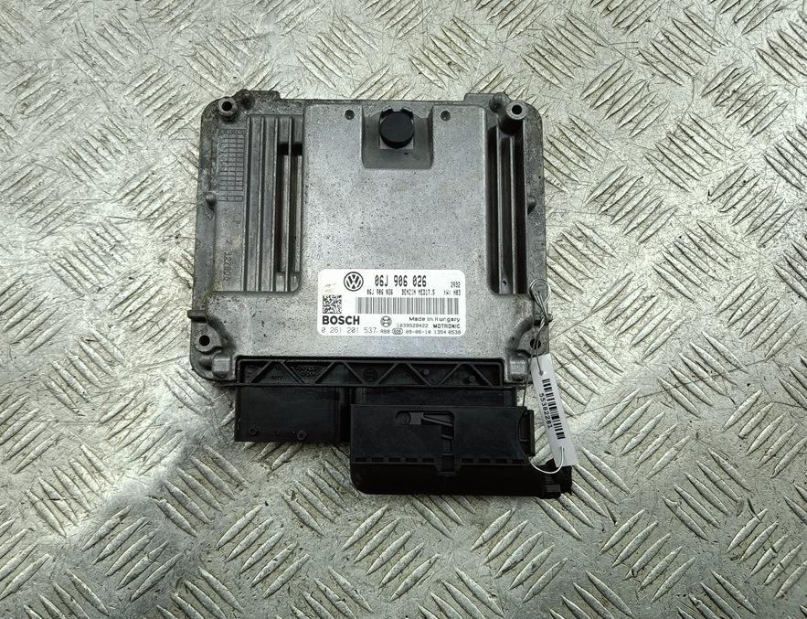 ЭБУ Volkswagen Passat B6 2009, 1.8 л., бензин, МКПП, чёрный, универсал, 06J906026, 0261201537