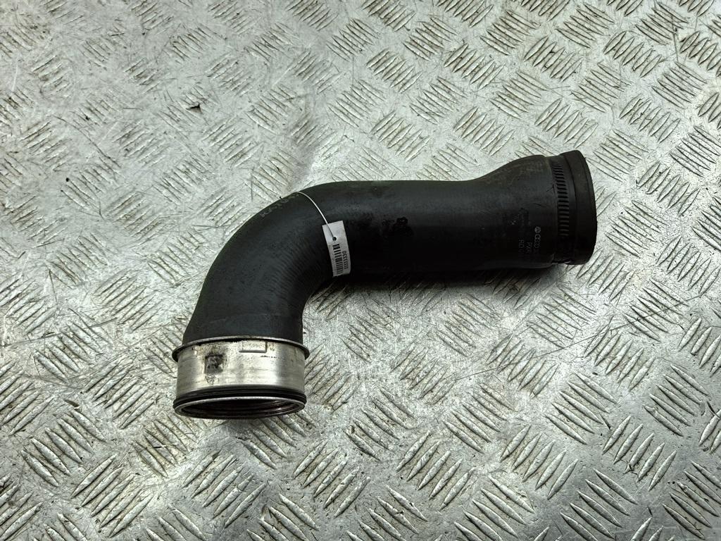 патрубок интеркулера Volkswagen Passat B6 2008, 1.8 л., бензин, МКПП, серый, универсал, 3C0145834K - фото №1