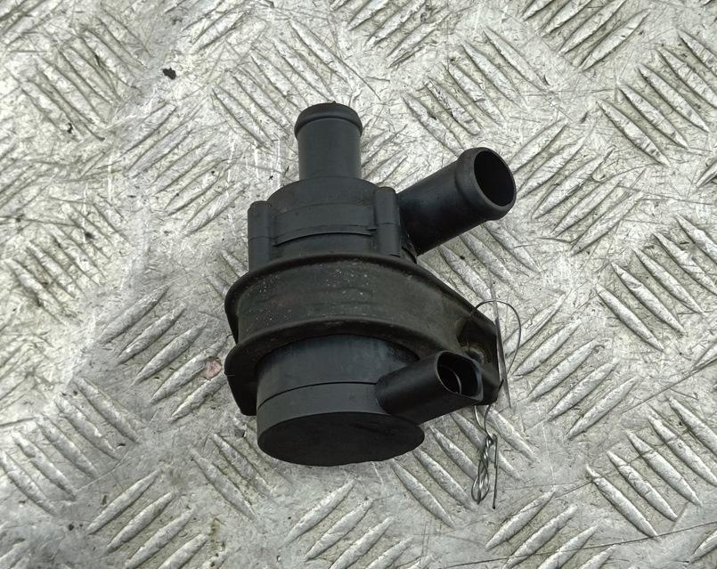 Насос водяной дополнительный Volkswagen Passat B6 2009, 1.8 л., бензин, 1K0965561J