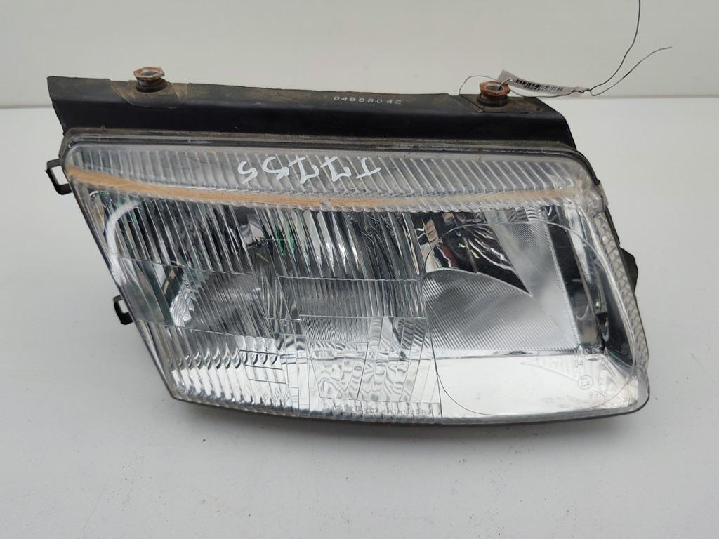 фара правая Volkswagen Passat B5 1997, 1.6 л., бензин, МКПП, зелёный, седан, 08-141-1101R