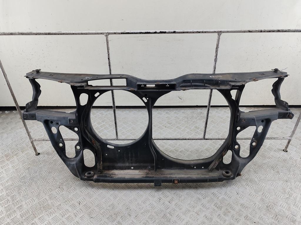 Рамка радиатора Volkswagen Passat B5 1998, 1.6 л., бензин, МКПП, зелёный, универсал, 3B0805594 - фото №1