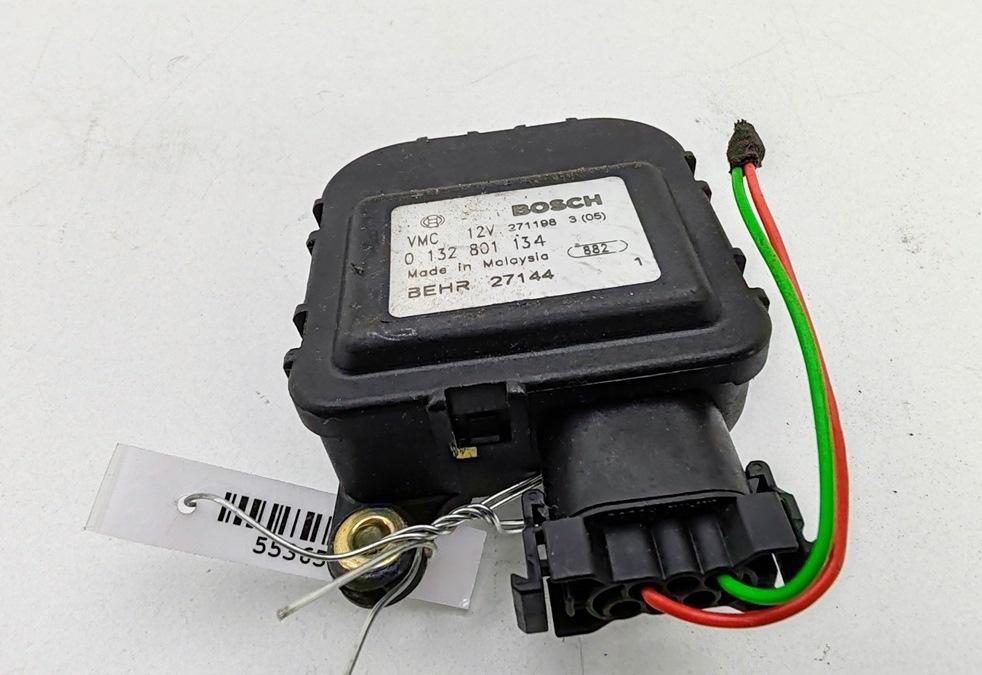 моторчик заслонки печки Opel Astra G 1999, 1.8 л., бензин, МКПП, серый, универсал, 0132801134 - фото №1
