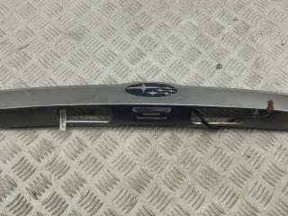 накладка подсветки номера Subaru Impreza 3 поколение (GE/GV/GH/GR) 2009, 1.5 л., бензин, МКПП, белый, хетчбэк 5 дв.