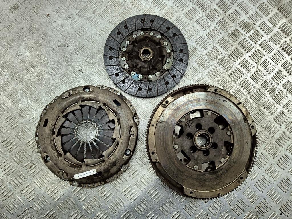 маховик Volkswagen Sharan 2002, 1.8 л., бензин, МКПП, чёрный, минивэн, 06A105266H