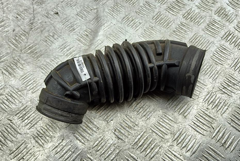 патрубок турбины Audi A4 B7 2006, 2.0 л., TFSI, бензин, 8E0133356D