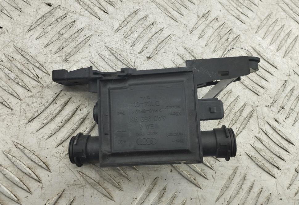 модуль управления двери Audi A6 C4 1996, 2.5 л., дизель, МКПП, красный, универсал, 4A0959981