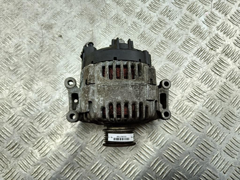 генератор Audi A4 B7 2006, 2.0 л., TFSI, бензин, МКПП, чёрный, универсал, 06D903016 - фото №1