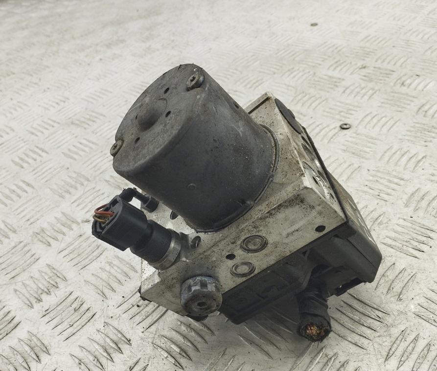 блок ABS Audi A6 C5 2004, 2.5 л., дизель, МКПП, синий, универсал, 4B0614517H