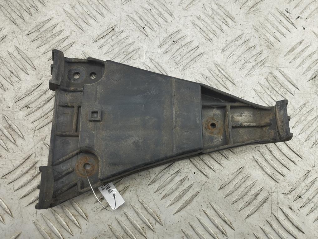 кронштейн переднего бампера Audi A4 B5 1997, 1.8 л., бензин, МКПП, синий, универсал, 8D0807284