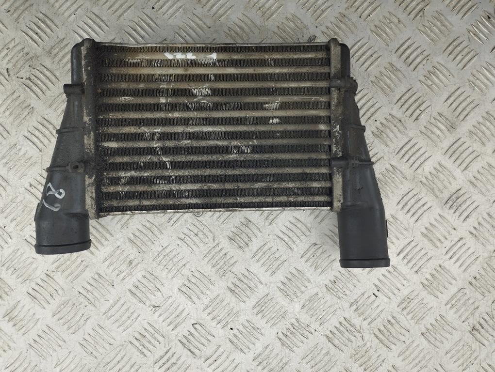 радиатор интеркулера Audi A4 B5 2001, 1.9 л., дизель, МКПП, чёрный, универсал, 058145805C