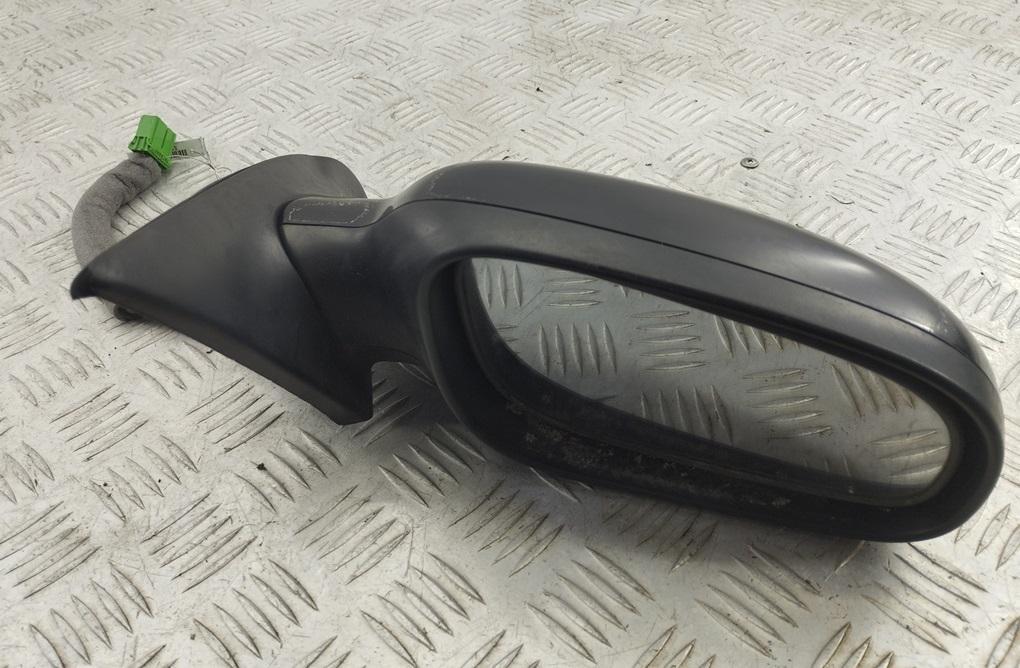 зеркало правое Volvo V70 2001, 2.4 л., бензин, МКПП, чёрный, универсал, E11015463