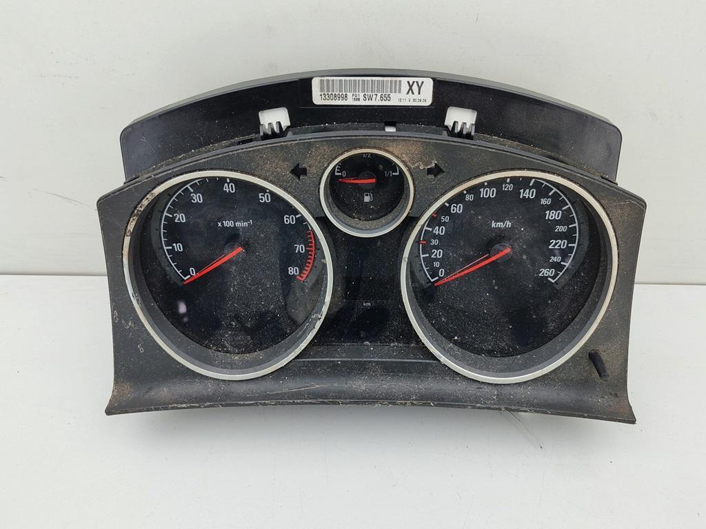 приборная панель Opel Astra H 2009, 1.6 л., бензин, МКПП, серый, универсал, 13308998