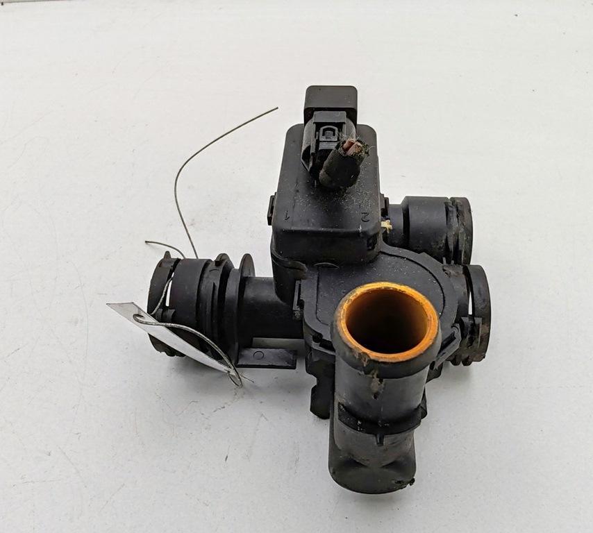 кран отопителя (печки) Mercedes-Benz E W211 2006, 2.2 л., дизель, МКПП, чёрный, универсал, 2118320584
