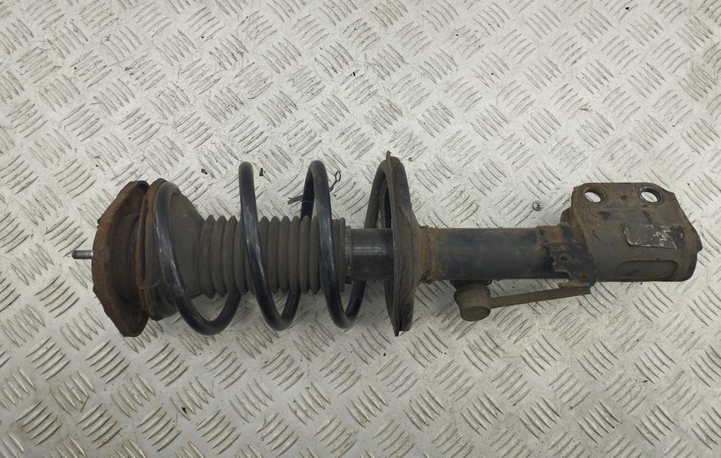 стойка передняя Toyota Avensis 2004, 2.0 л., дизель, МКПП, чёрный, универсал