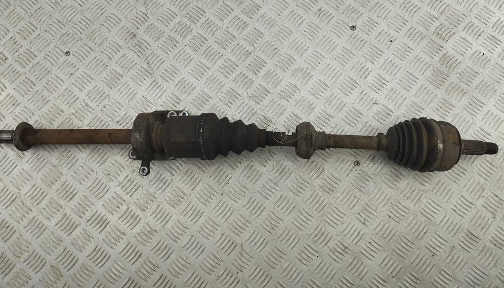 полуось передняя правая (приводной вал, ШРУС) Honda CR-V 2003, 2.0 л., бензин, МКПП, серый, внедорожник 5 дв.