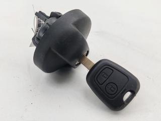 пробка топливного бака Peugeot 307 1 поколение 2004, 2.0 л., бензин, МКПП, чёрный, кабриолет