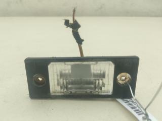 подсветка номера Volkswagen Golf 5 поколение 2008, 1.9 л., дизель, МКПП, чёрный, универсал, 1J5943021C