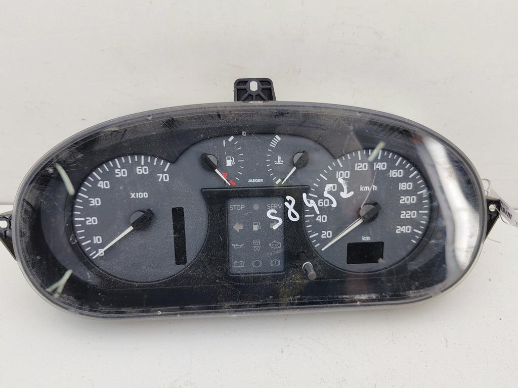 приборная панель Renault Scenic I 2002, 1.6 л., бензин, АКПП, серый, минивэн, 8200038772