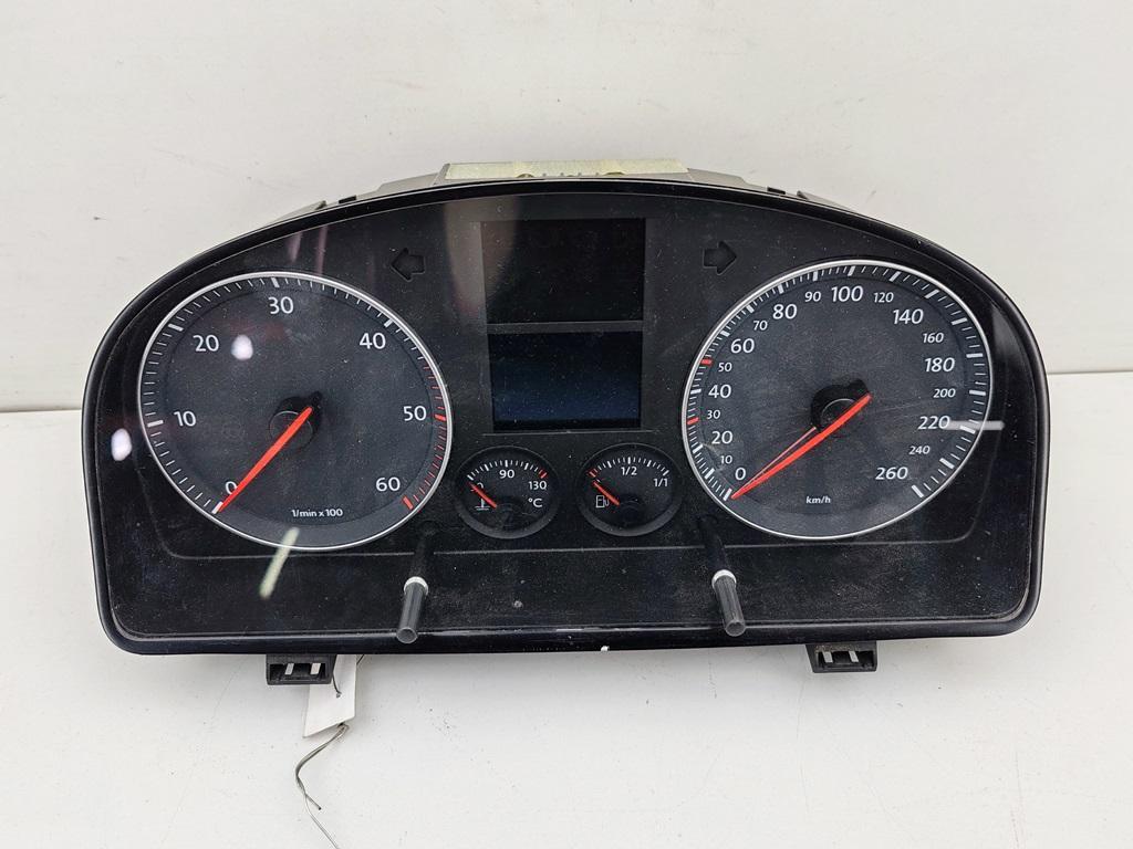 приборная панель Volkswagen Touran 2005, 1.9 л., дизель, МКПП, серый, минивэн, 1T0920862F