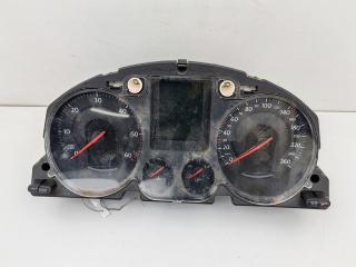 приборная панель Volkswagen Passat B6 2006, 1.9 л., дизель, МКПП, синий, универсал