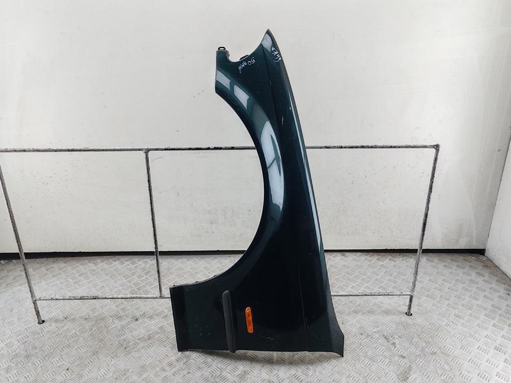 крыло переднее левое BMW 3 E46 2001, 1.9 л., бензин, МКПП, зелёный, универсал