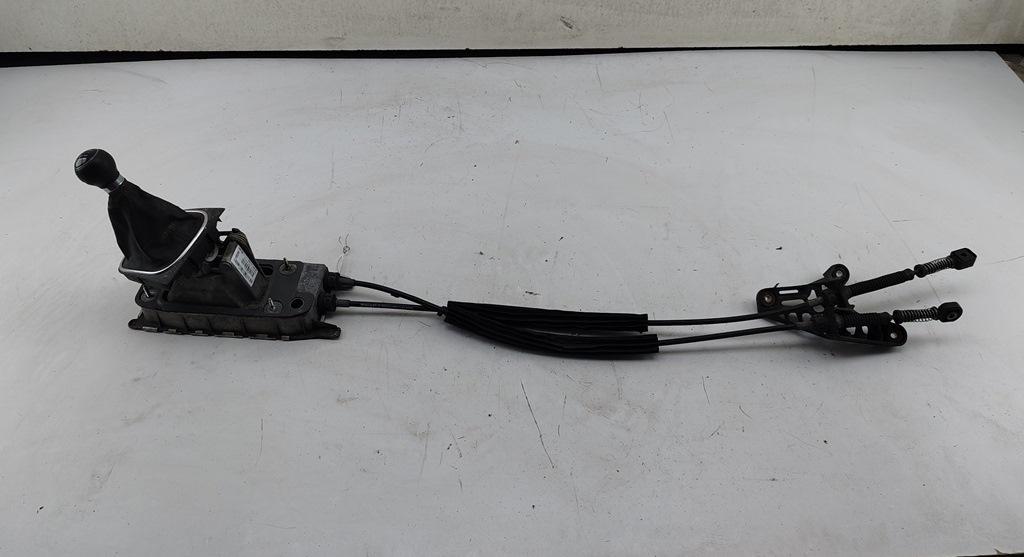 кулиса Volkswagen Golf-5 2007, 1.4 л., бензин, МКПП, чёрный, универсал, 1K0711049BF