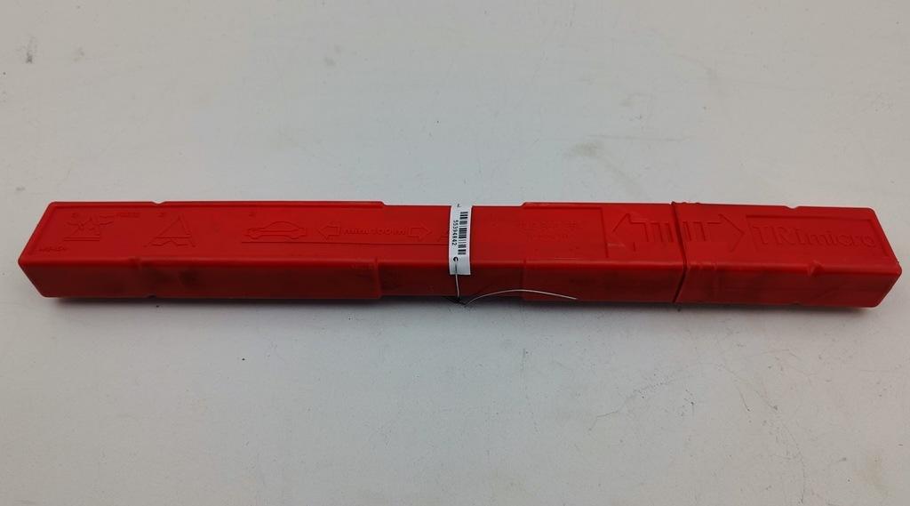 знак аварийной остановки Volkswagen Passat B6 2008, 2.0 л., дизель, МКПП, синий, универсал, 7L0860251