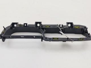 Корпус (держатель) ручки двери передней левой Volkswagen Passat B5+ (GP) 2001, 1.6 л., бензин, МКПП, серый, универсал, 3B1867179B