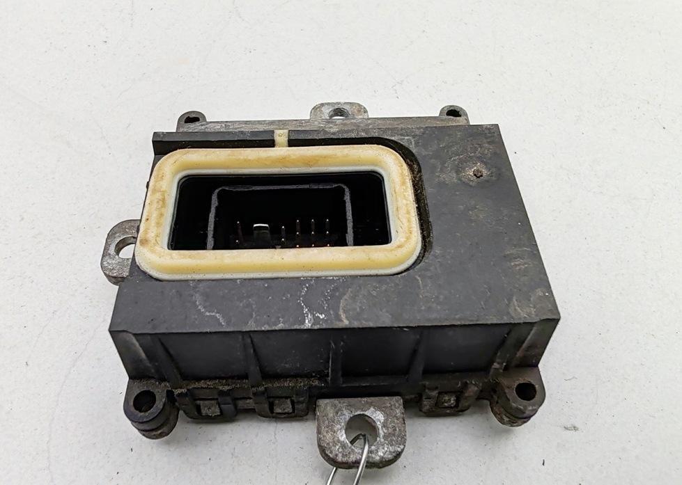 блок управления светом BMW 3 E90/E91/E92/E93 2007, 2.0 л., бензин, МКПП, красный, универсал, 7189312