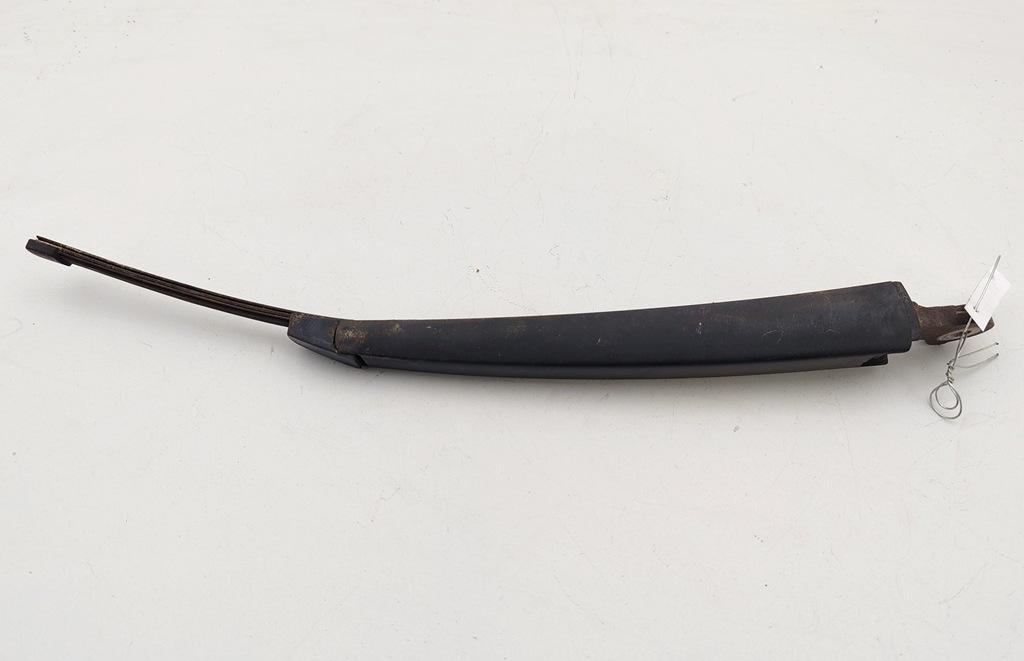 Щеткодержатель (поводок стеклоочистителя) задний Volkswagen Passat B6 2008, 2.0 л., дизель, МКПП, синий, универсал, 6Q6955707B