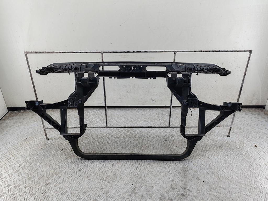 Рамка радиатора BMW X3 E83 2004, 2.5 л., бензин, АКПП, синий, внедорожник 5 дв.