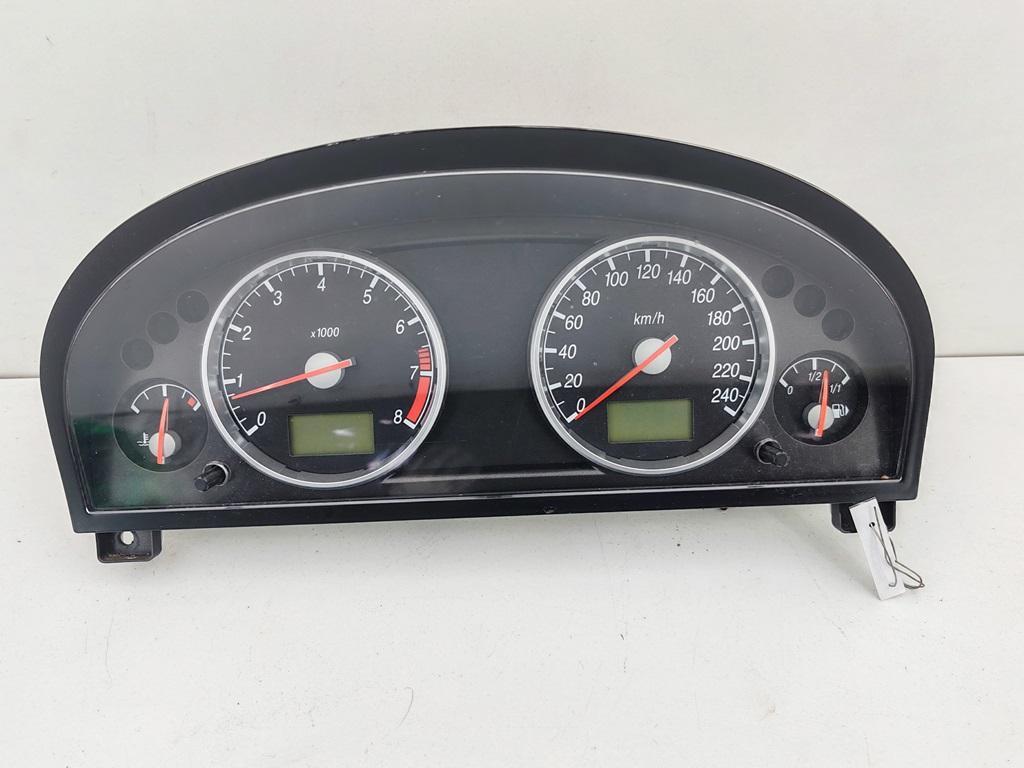приборная панель Ford Mondeo III 2003, 1.8 л., бензин, МКПП, серый, универсал, 1S7F10849