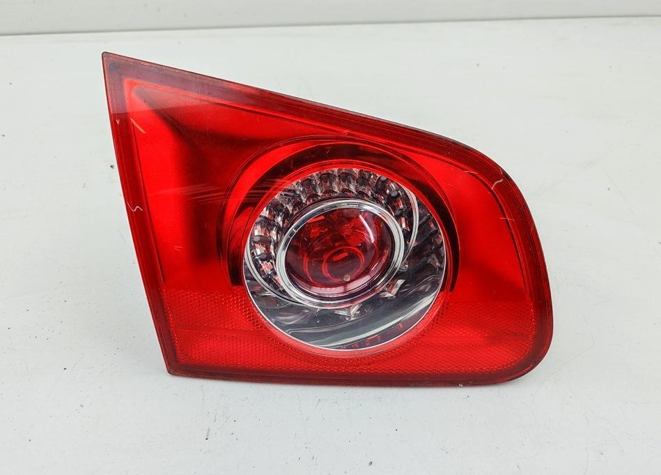 фонарь крышки багажника левый Volkswagen Passat B6 2008, 2.0 л., дизель, МКПП, синий, универсал, 3C9945093