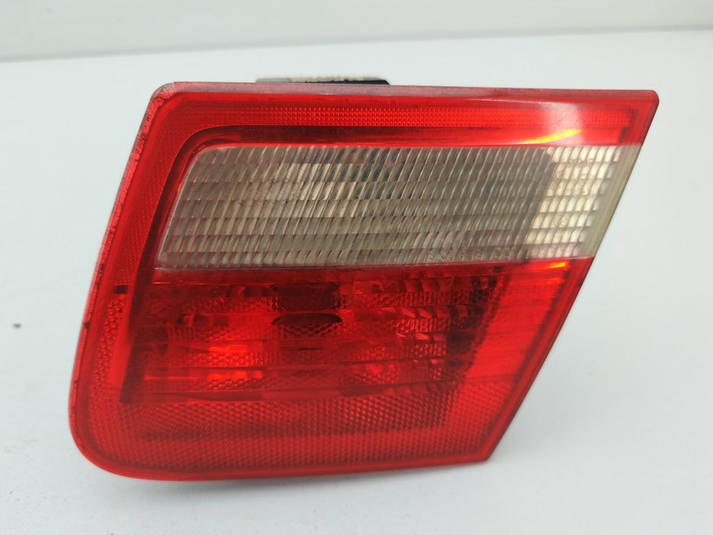 фонарь крышки багажника правый BMW 3 E46 2002, 2.0 л., дизель, МКПП, зелёный, универсал, 63218368760