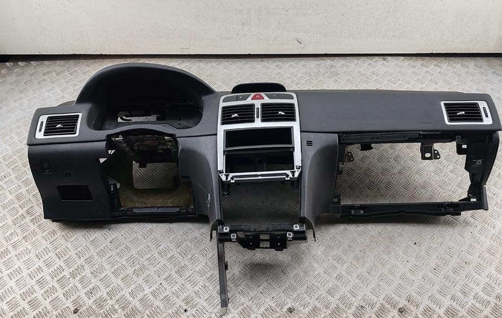 панель передняя салона (торпедо) Peugeot 307 2006, 1.6 л., дизель, МКПП, серый, универсал, 9634498480