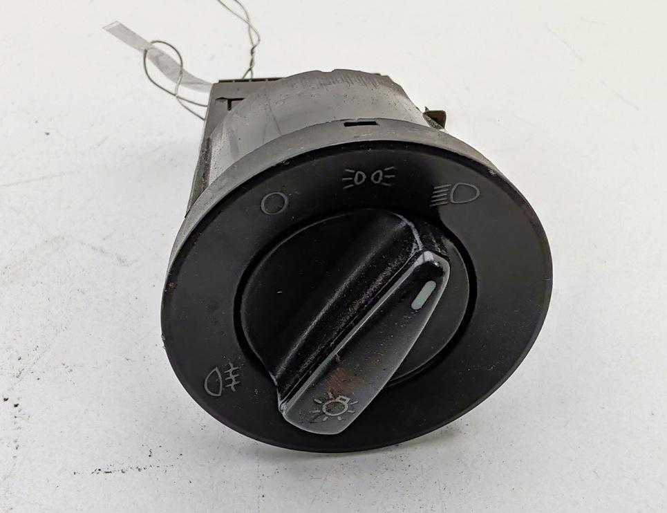 переключатель света Volkswagen Passat B5 1999, 1.6 л., бензин, МКПП, серый, универсал, 1C0941531C