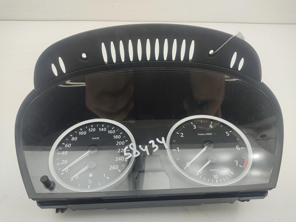 приборная панель BMW 5 E60/E61 2003, 3.0 л., бензин, АКПП, серый, седан, 6937610