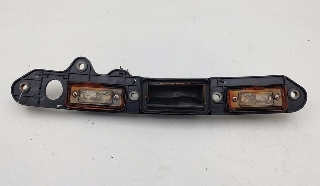 накладка подсветки номера Volkswagen Passat B6 2005, 2.0 л., дизель, МКПП, серый, универсал