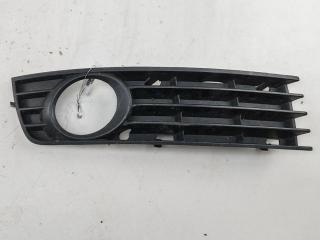 рамка фары противотуманной правой Audi A4 B6 2002, 2.0 л., бензин, МКПП, серый, универсал, 8E0807682A