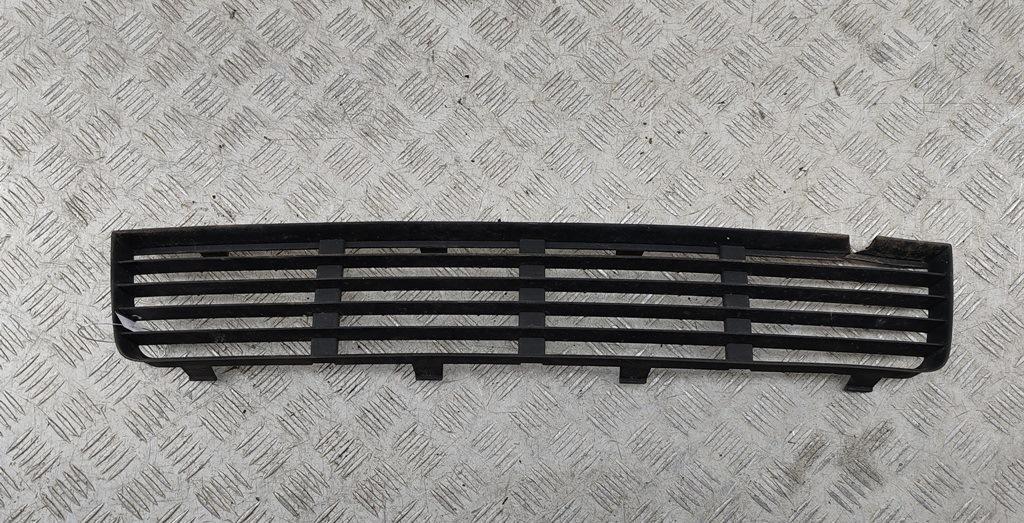 заглушка (решетка) в бампер Volkswagen Sharan 2002, 1.9 л., дизель, МКПП, серый, минивэн, 7M3854687