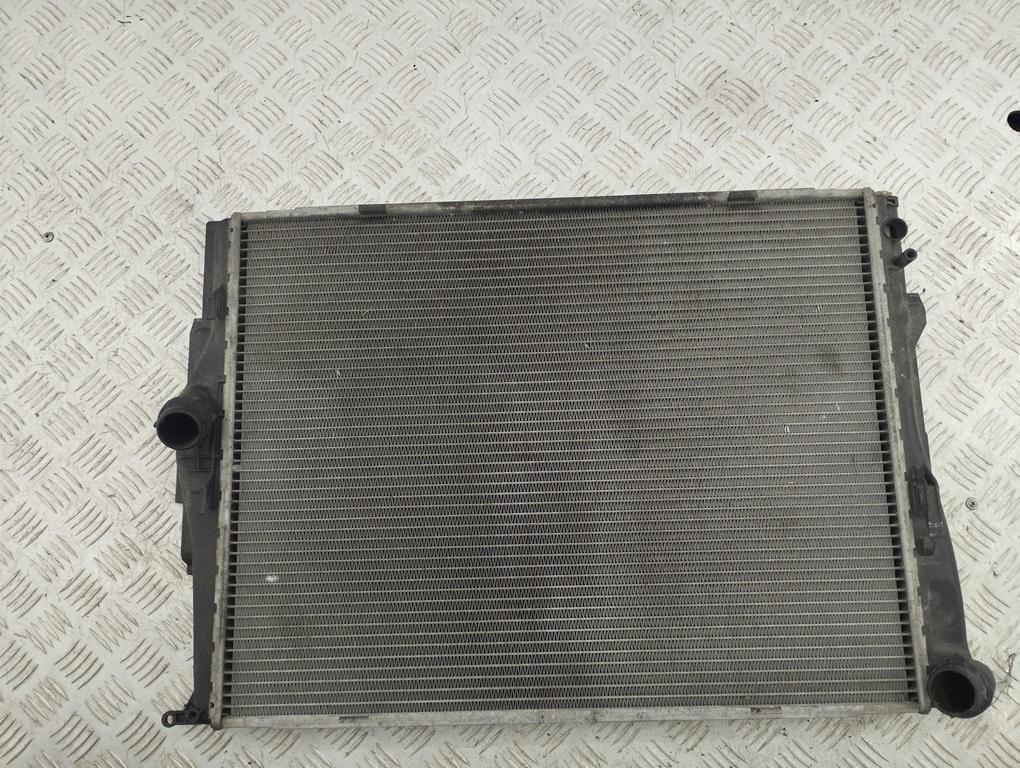 радиатор охлаждения BMW 3 серия E90/E91/E92/E93 2007, 2.0 л., бензин, МКПП, красный, универсал - фото №1