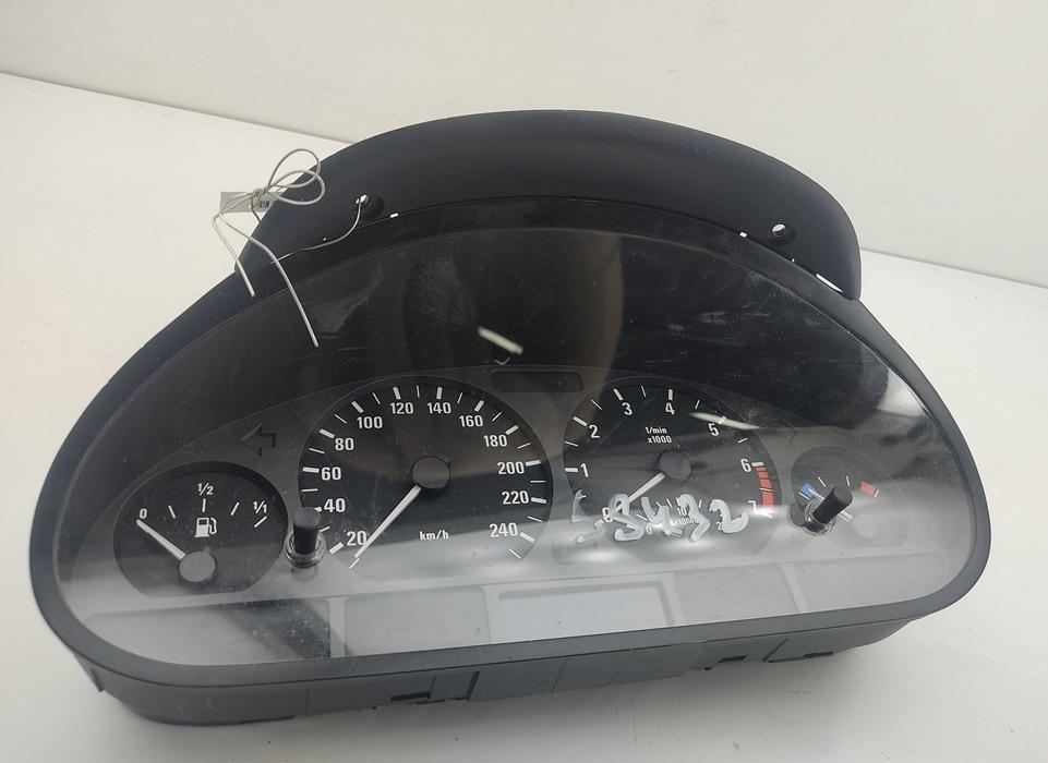 приборная панель BMW 3 E46 2002, 1.8 л., бензин, МКПП, синий, универсал, 6911286