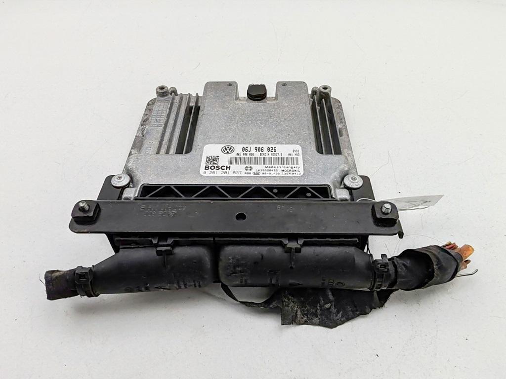 ЭБУ Volkswagen Passat B6 2009, 1.8 л., бензин, МКПП, чёрный, универсал, 06J906026