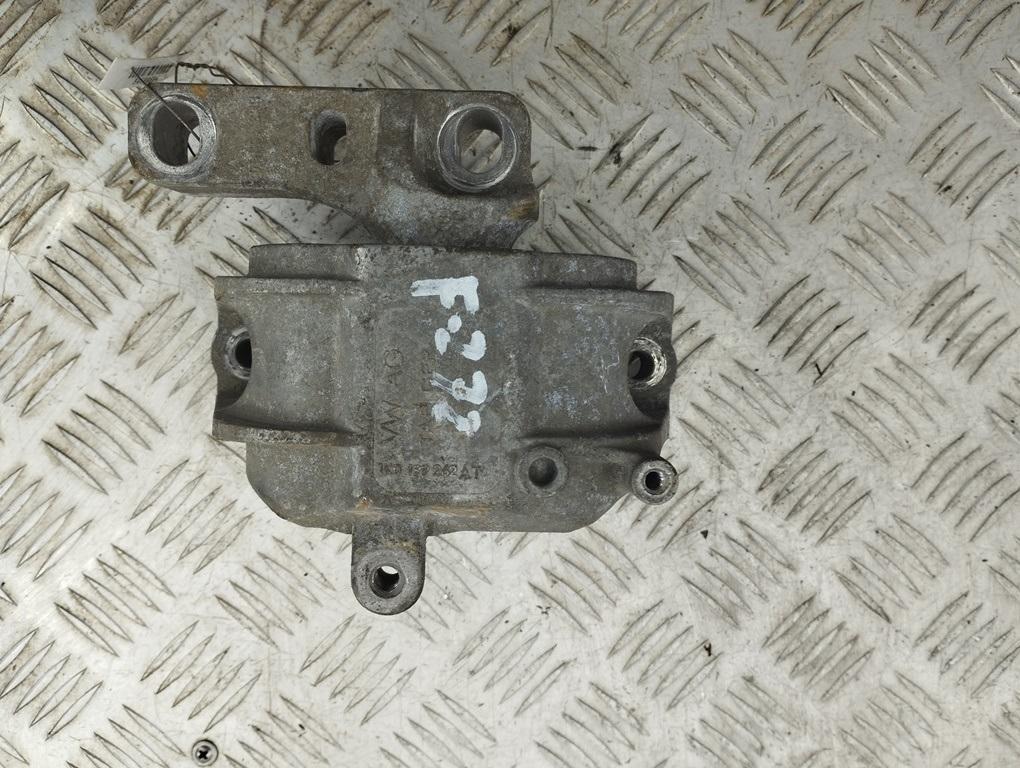 подушка крепления двигателя Volkswagen Touran 2008, 2.0 л., дизель, МКПП, синий, минивэн, 1K0199262AT