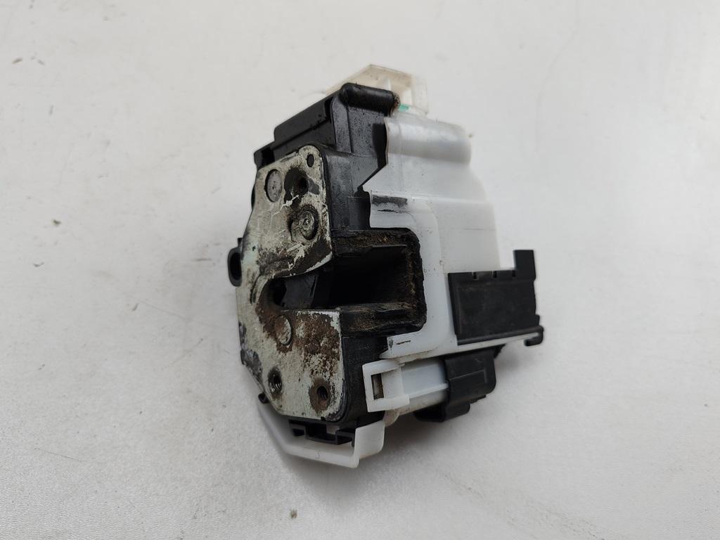 замок двери передней правой Ford Ka II 2009, 1.2 л., бензин, МКПП, чёрный, хетчбэк 3 дв.