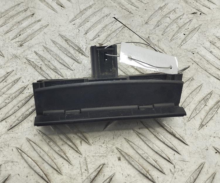 кнопка открытия багажника Peugeot 307 2006, 1.6 л., дизель, МКПП, серый, универсал, 9638615777