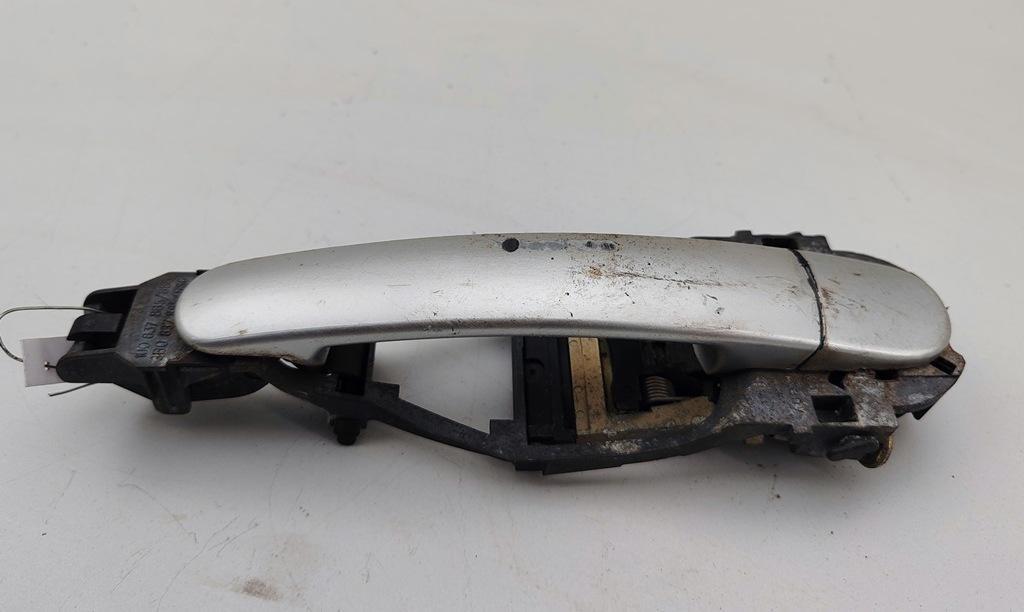 ручка наружная передняя левая Skoda Octavia mk1 (A4 1U) 2000, 1.9 л., дизель, МКПП, серый, универсал, 1U0837885
