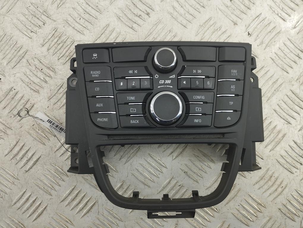 магнитола Opel Astra J 2010, 2.0 л., дизель, МКПП, чёрный, хетчбэк 5 дв., 13346049 - фото №1
